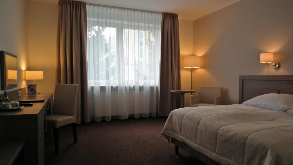 Hotel Gromada Arka Lux คอซซาลิน ภายนอก รูปภาพ