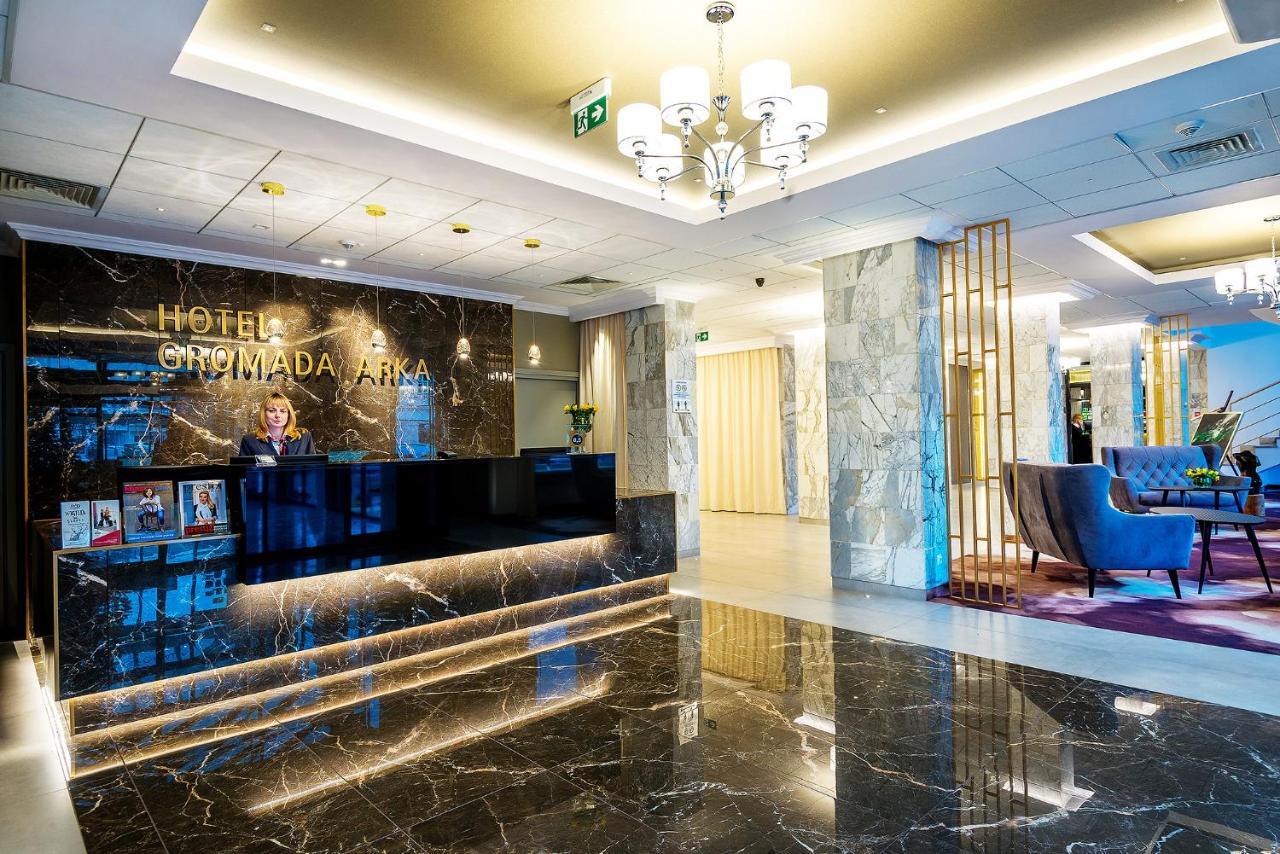 Hotel Gromada Arka Lux คอซซาลิน ภายนอก รูปภาพ
